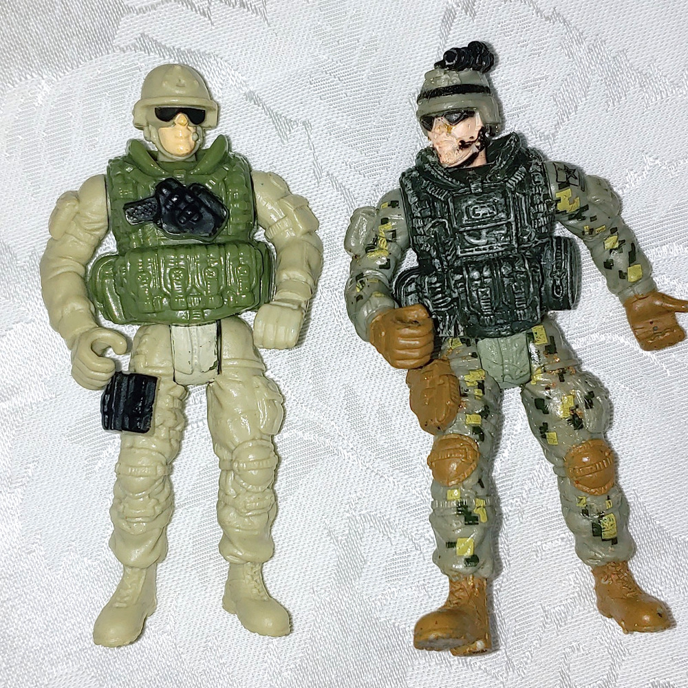 Lot Of 2‎ CHAP MEI Military Army Action Figures Toys From Toys R Us 3.75 in Tall
